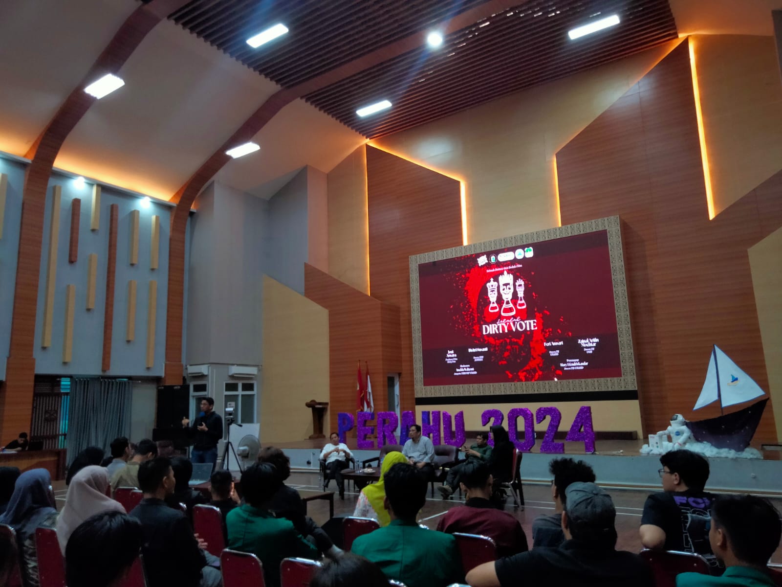 Gedung Serbaguna Fakultas Hukum